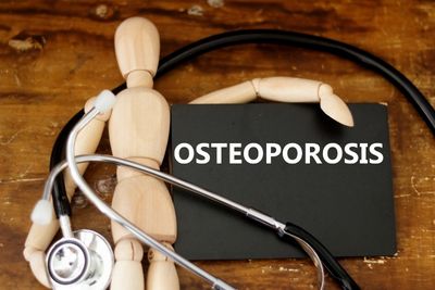 Οστεοπόρωση: Χτίζοντας γερά οστά!